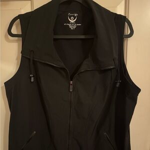 Chico's Zenergy Black Vest size 3